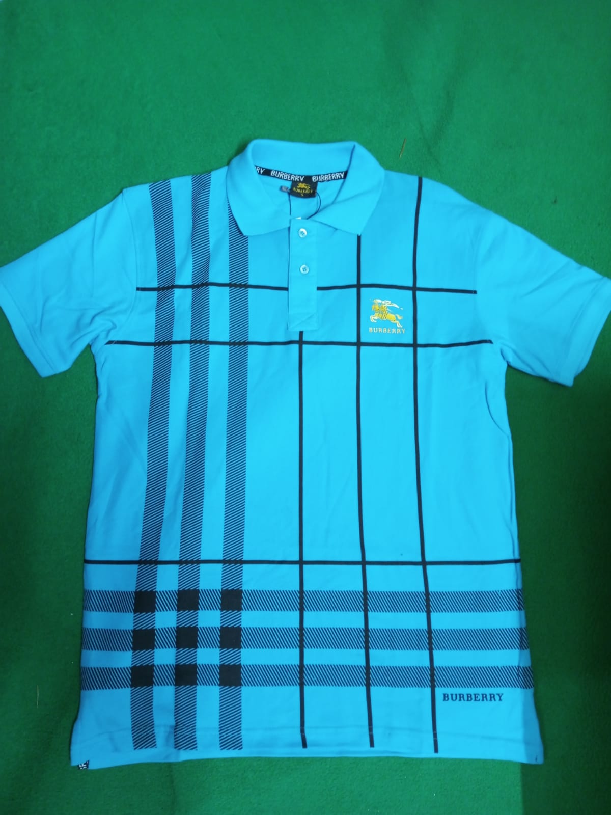 Burberry POLO T-Shirt -BRIGHT BLUE -  Size - M  338508719